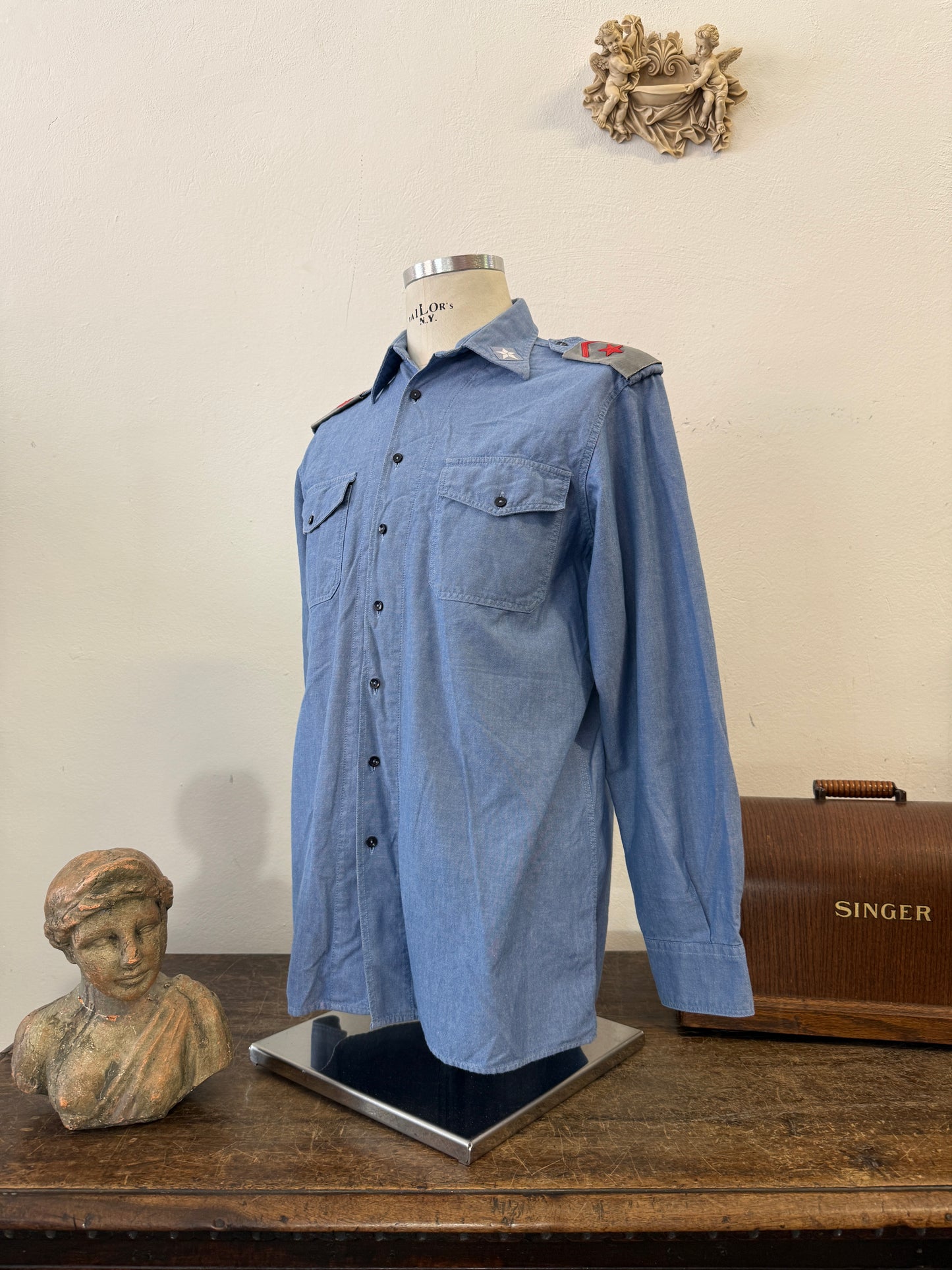 Vintage 90’s Italian Navy Shirt “M”