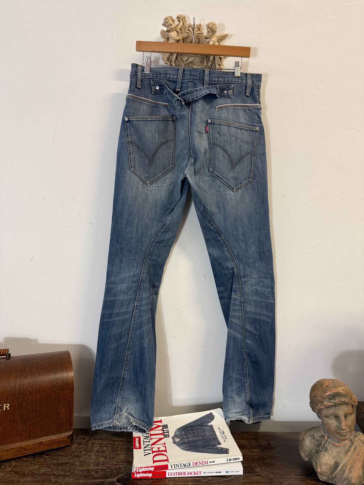 Vintage Levi’s Engineered “W33 L34”