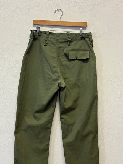 Vintage British Fatigue Army Pants “W33”