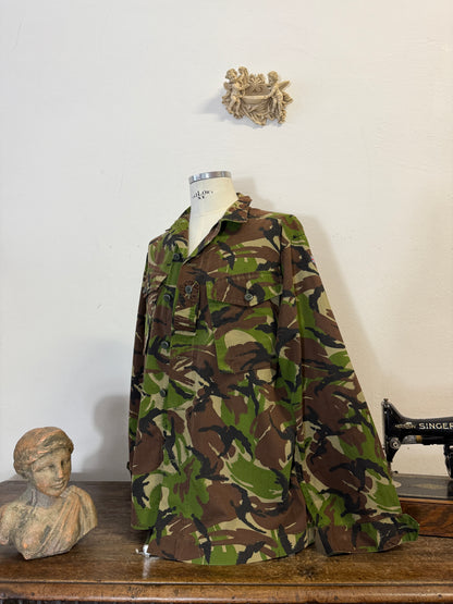 Vintage 90’s British Army Camo Jackets “XL”