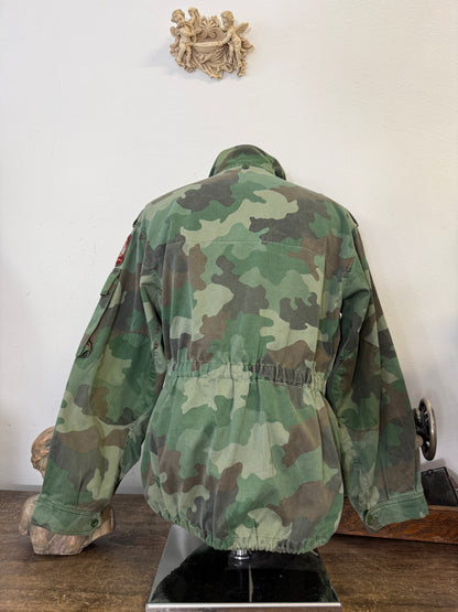 Vintage 90’s Serbian Army Jacket “L/XL”