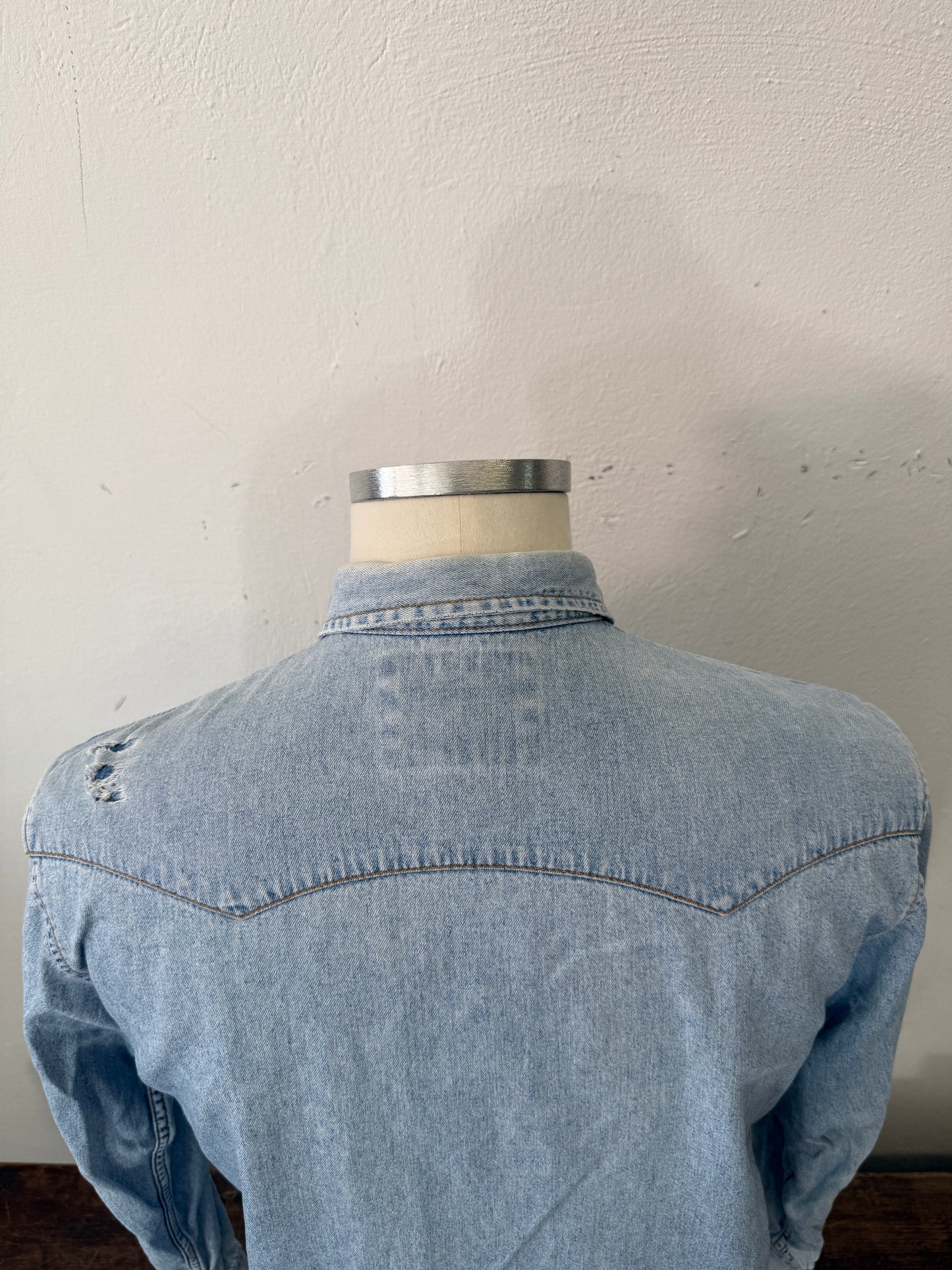 Vintage Levi’s Denim Shirt “S”