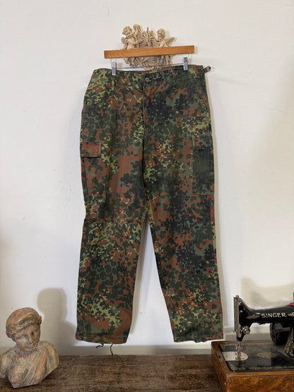 Vintage German Army Camo Cargo Pants “W36”