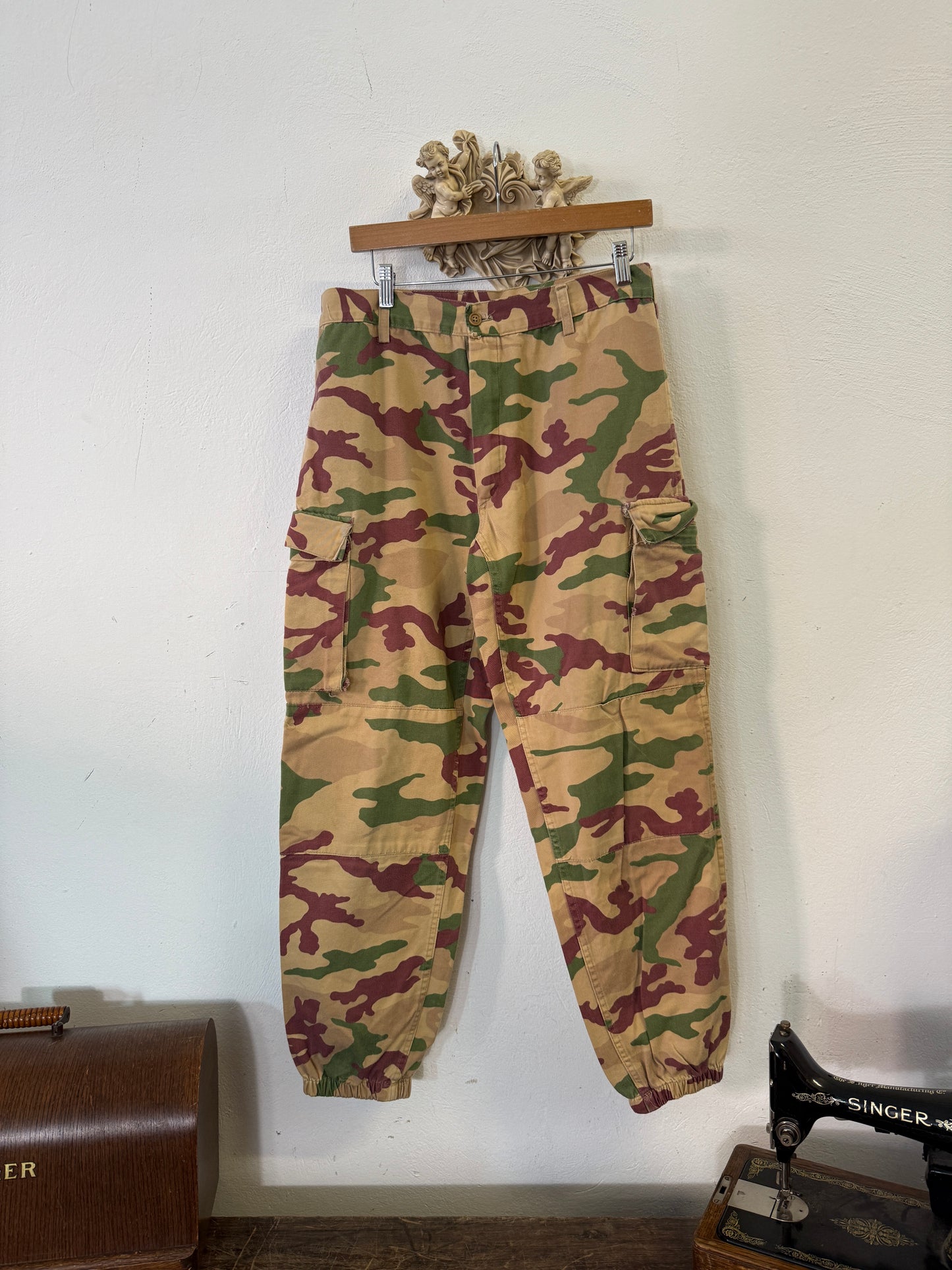 Vintage Italian Army Cargo Pants “W33”