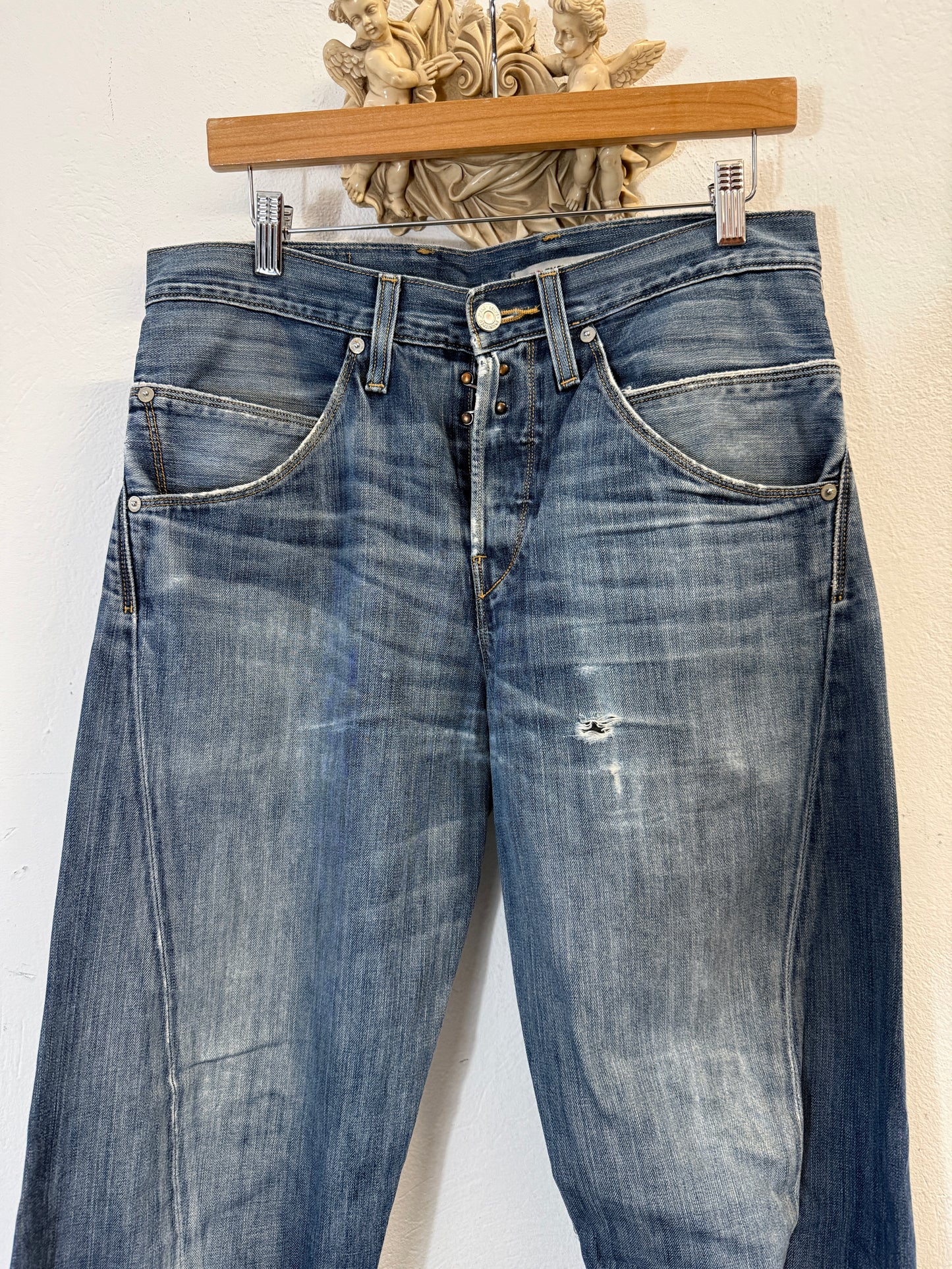 Vintage Levi’s Engineered “W33 L34”