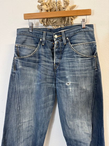 Vintage Levi’s Engineered “W33 L34”