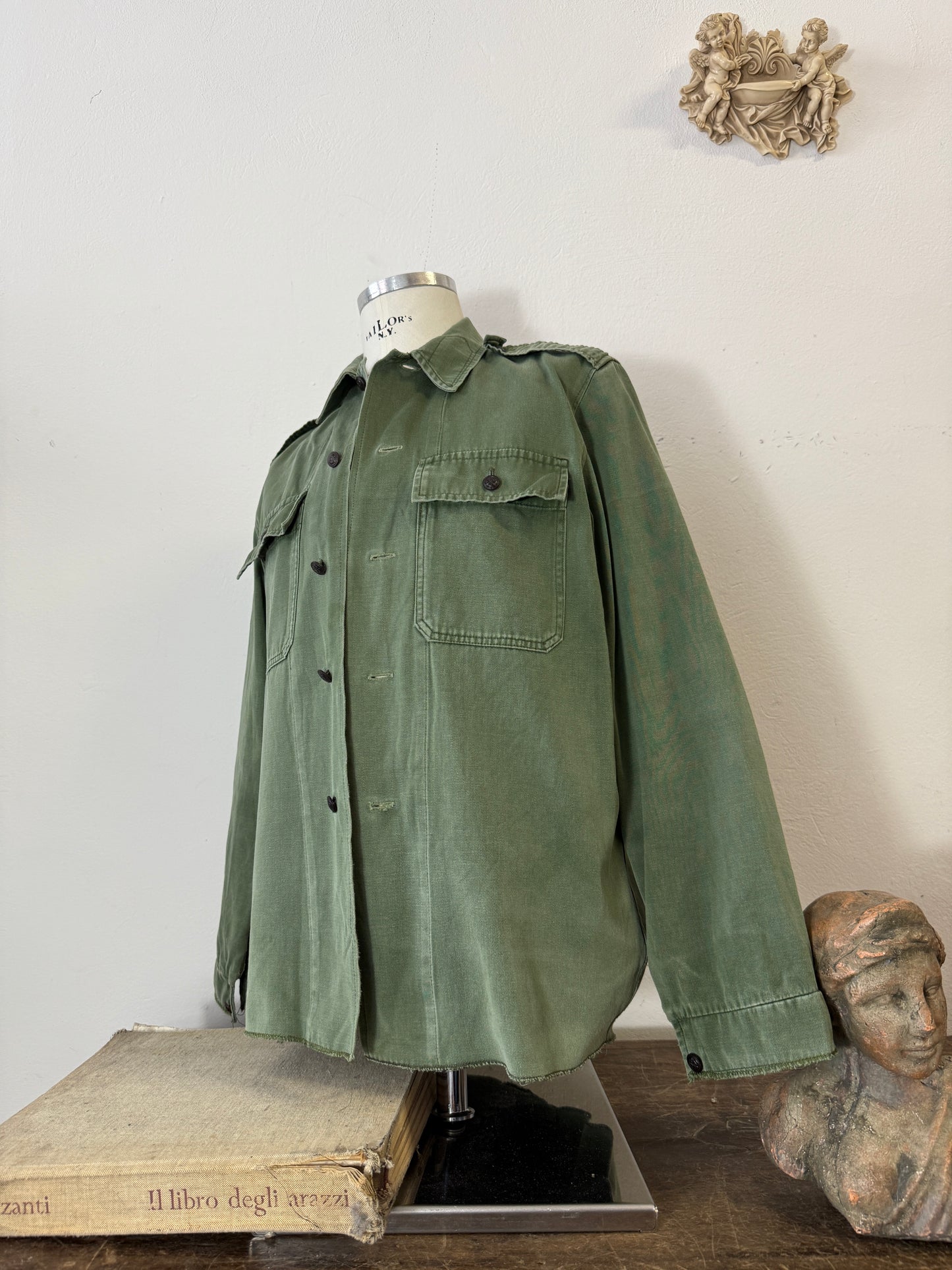 Vintage 80’s  Hungarian Army Shirt “M/L”