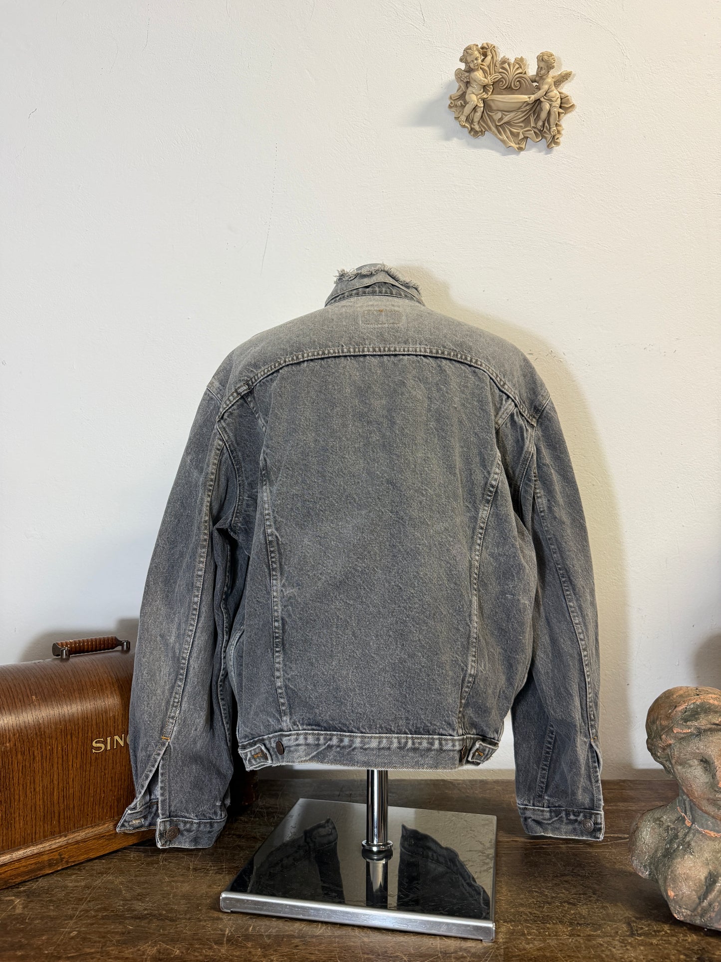 Vintage Levi’s Jacket “L/XL”