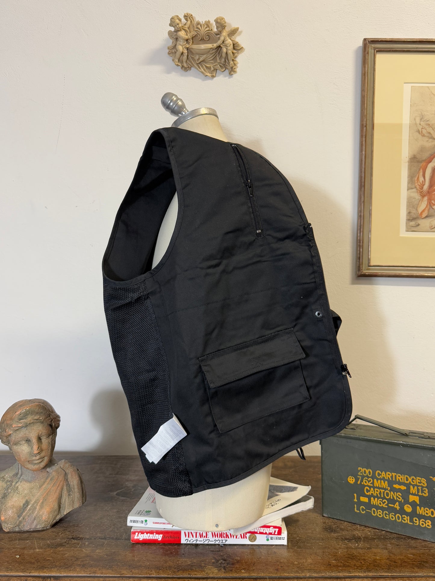 Black Tactical Utility Vest
