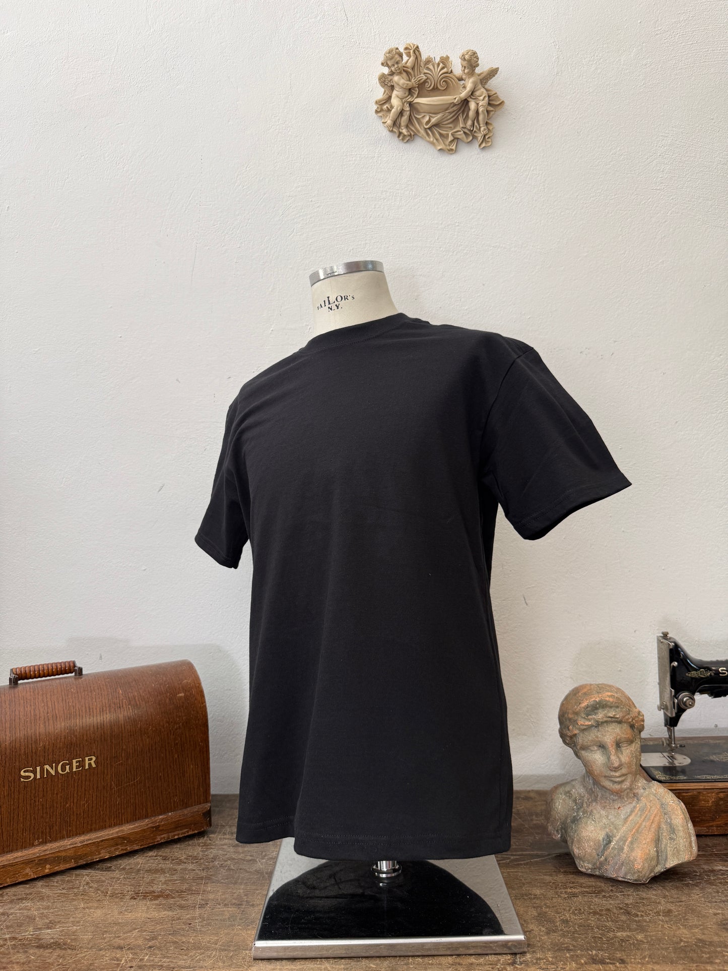 Black T-Shirt with US Cotton - Mister Archive®