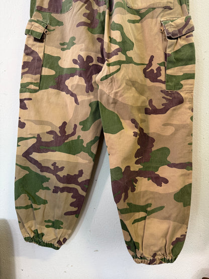 Vintage Italian Army Cargo Pants “W33”