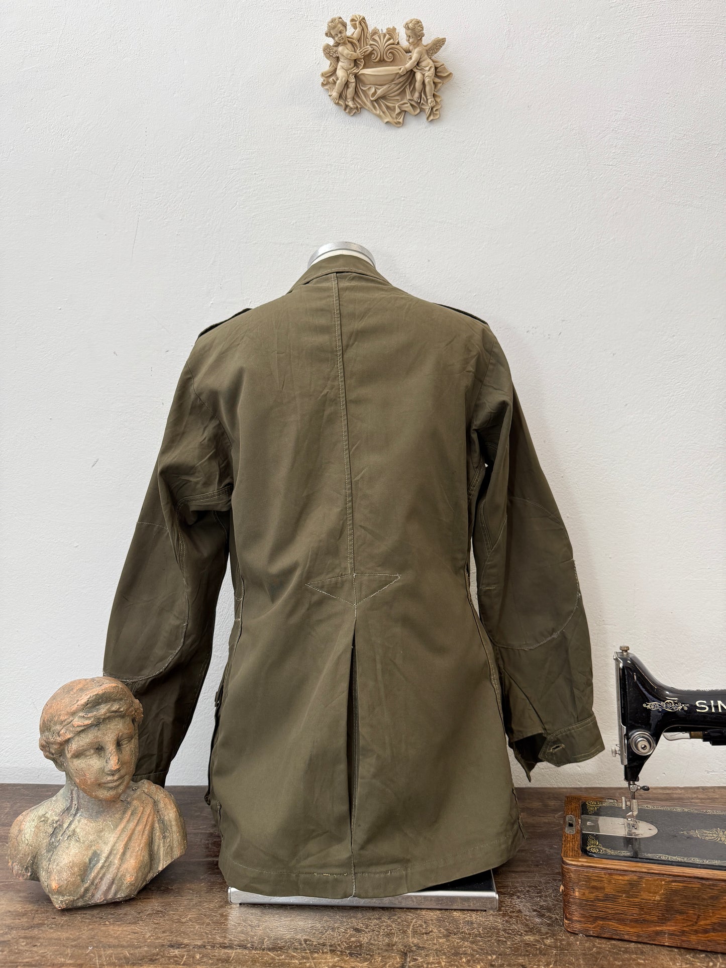 Vintage 80’s Italian Army Jacket “L”