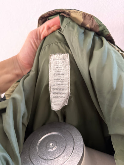 Vintage Us Army Camo Jacket “L/XL”