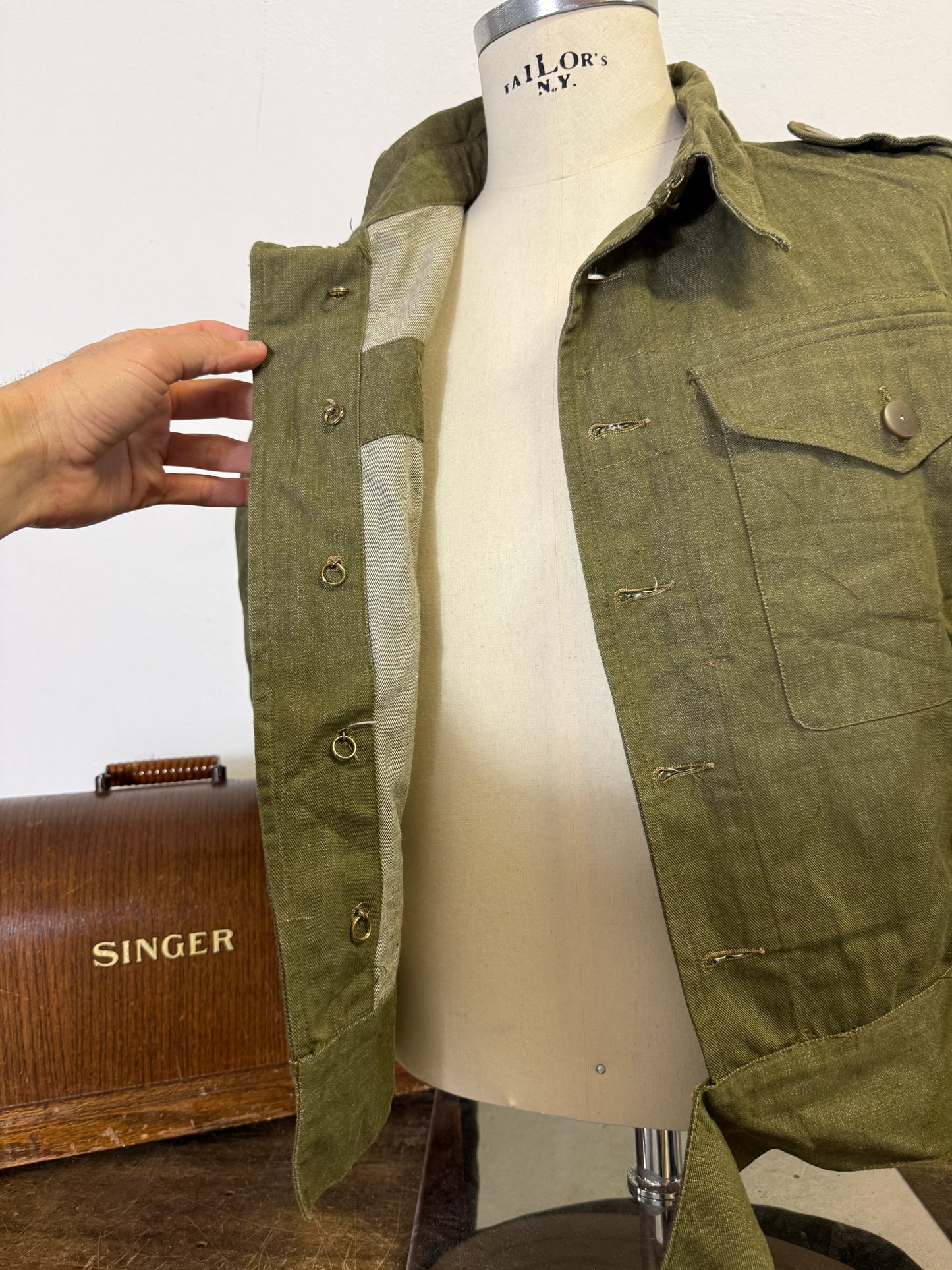 Vintage 50’s Selvedge British Army Jacket “M/L”