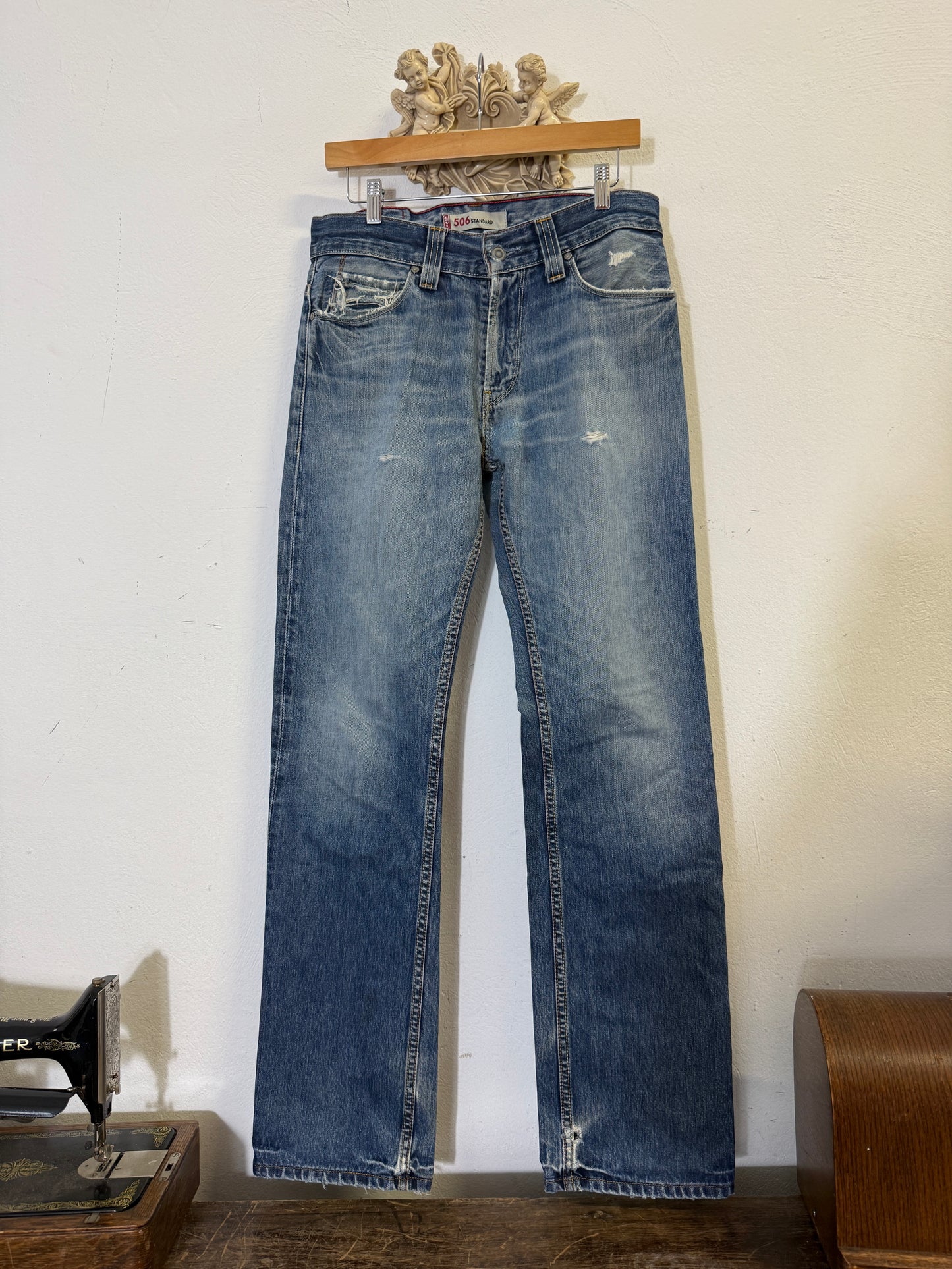 Vintage Levi’s 506 “W33 L34”