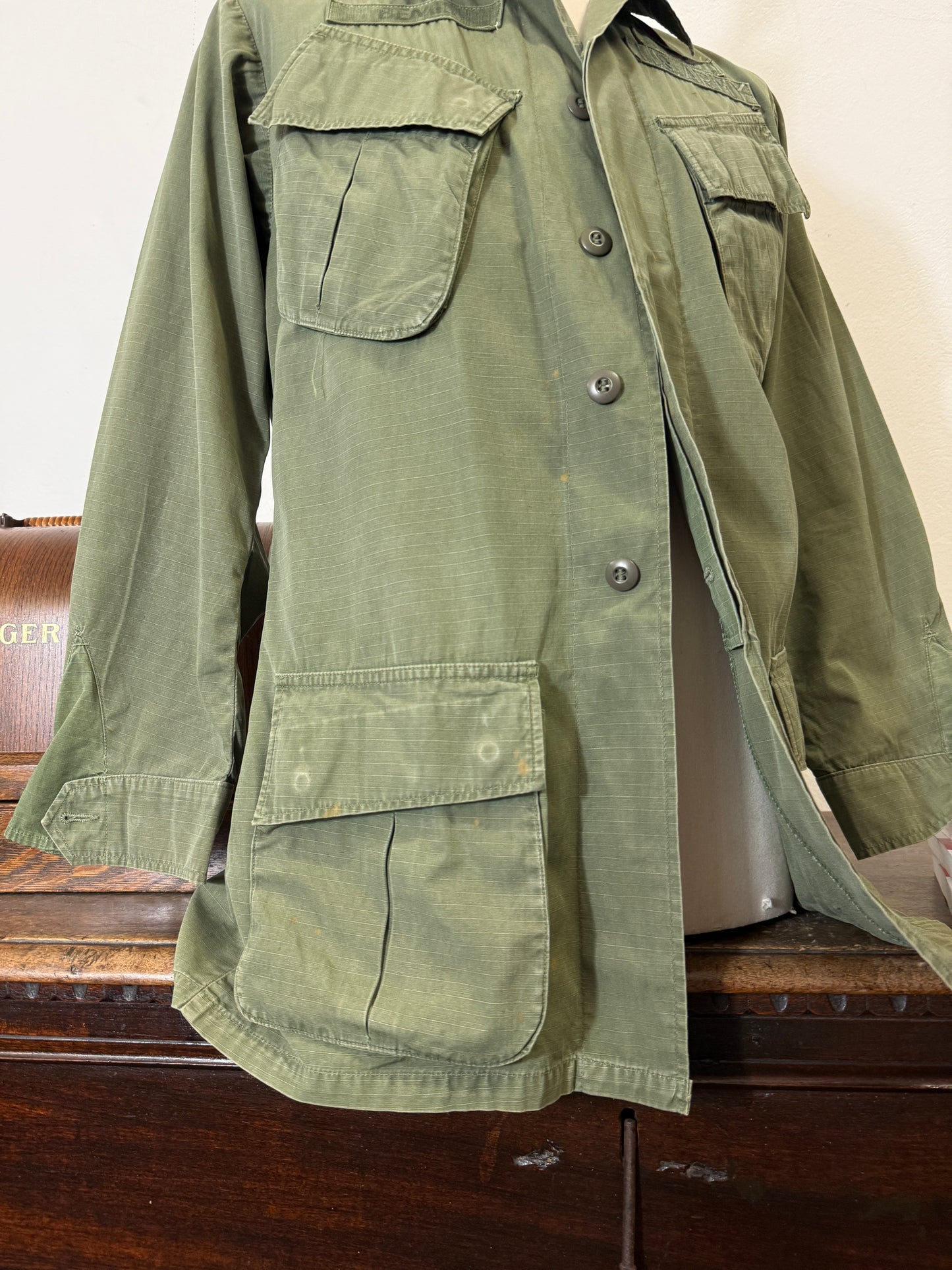 Vintage Rip Stop Jungle Jacket U.S. ARMY “M/L”