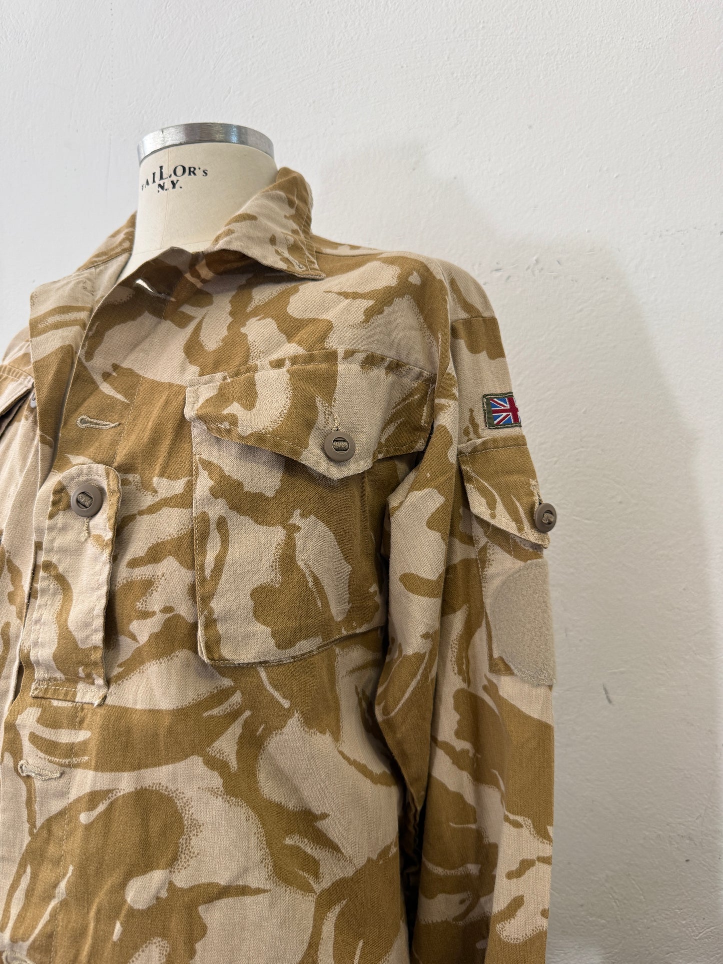 Vintage British Army Dpm Jacket “L/XL”