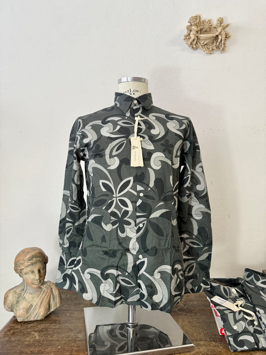 Guy Rover Shirt