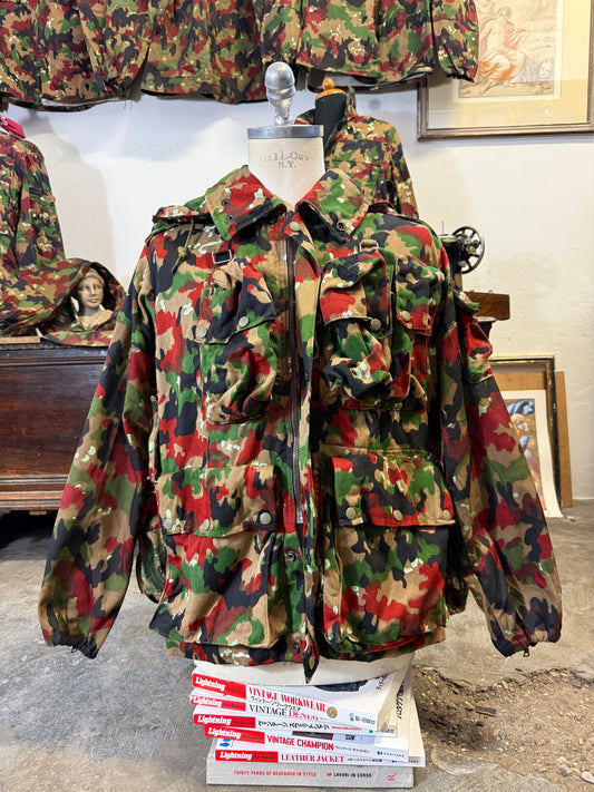 Vintage Swiss Army Camo Jacket M70 “M/L”
