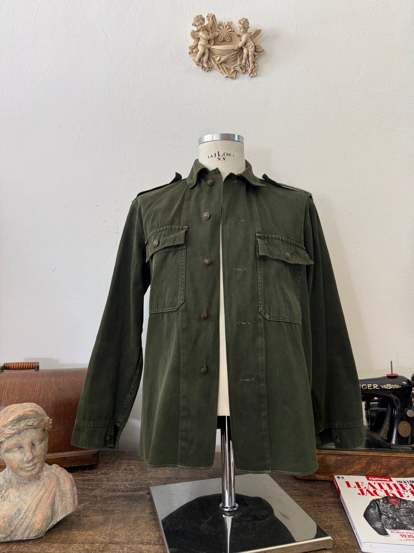 Vintage 80’s Faded Hungarian Army Shirt “M”