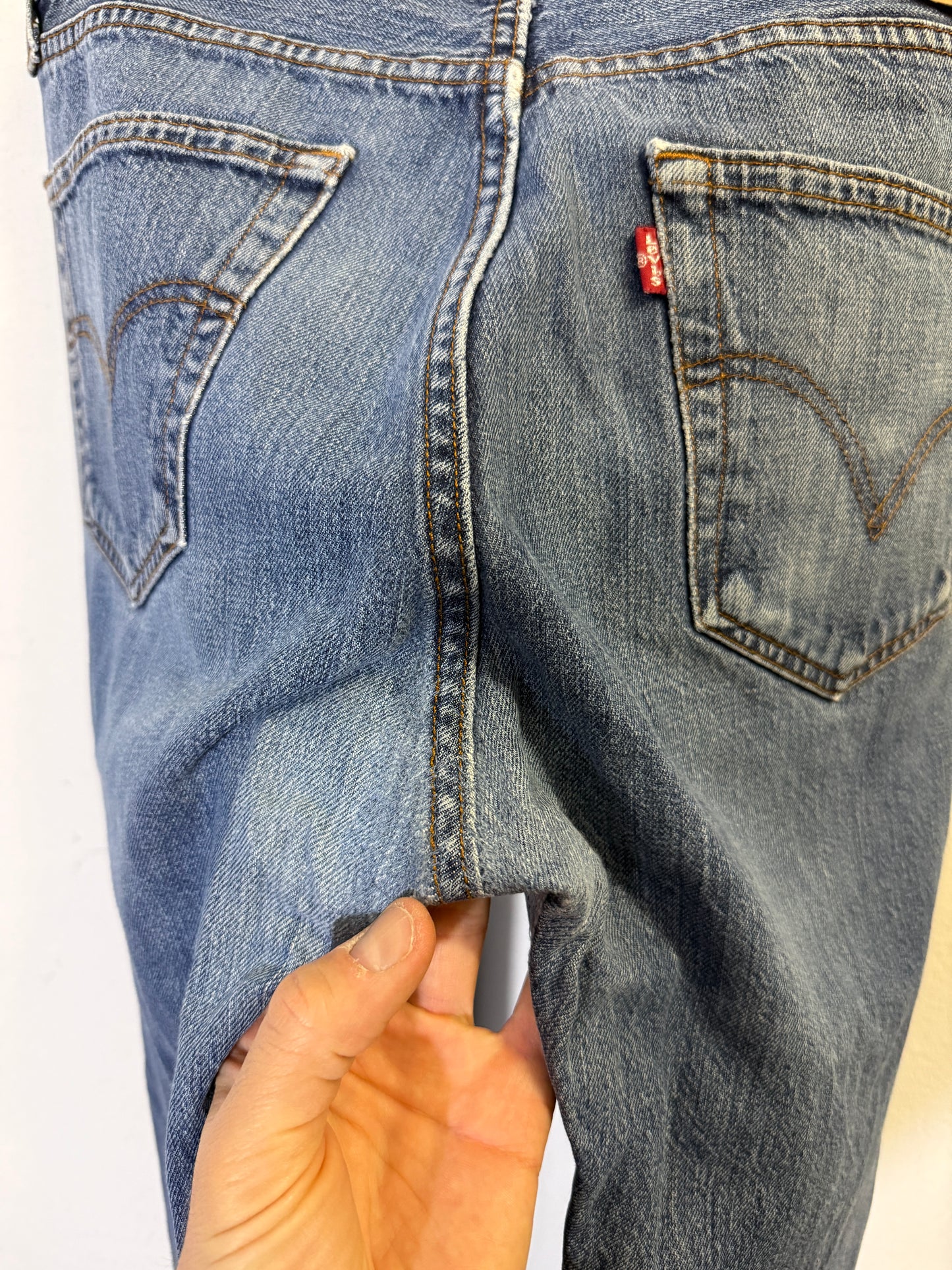 Vintage Levi’s 501 “W34 L34”