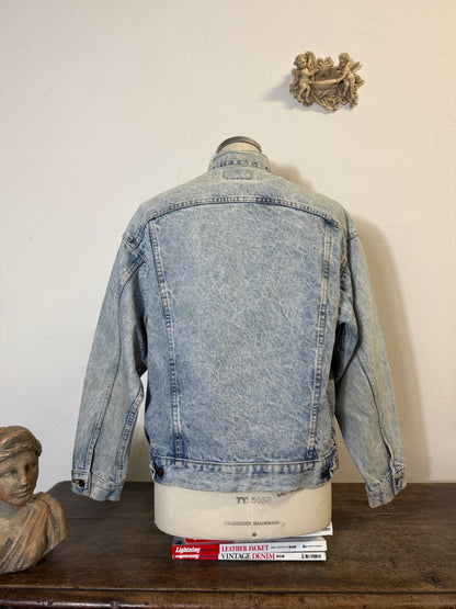Vintage Levi’s Jacket Made in Usa “M/L”