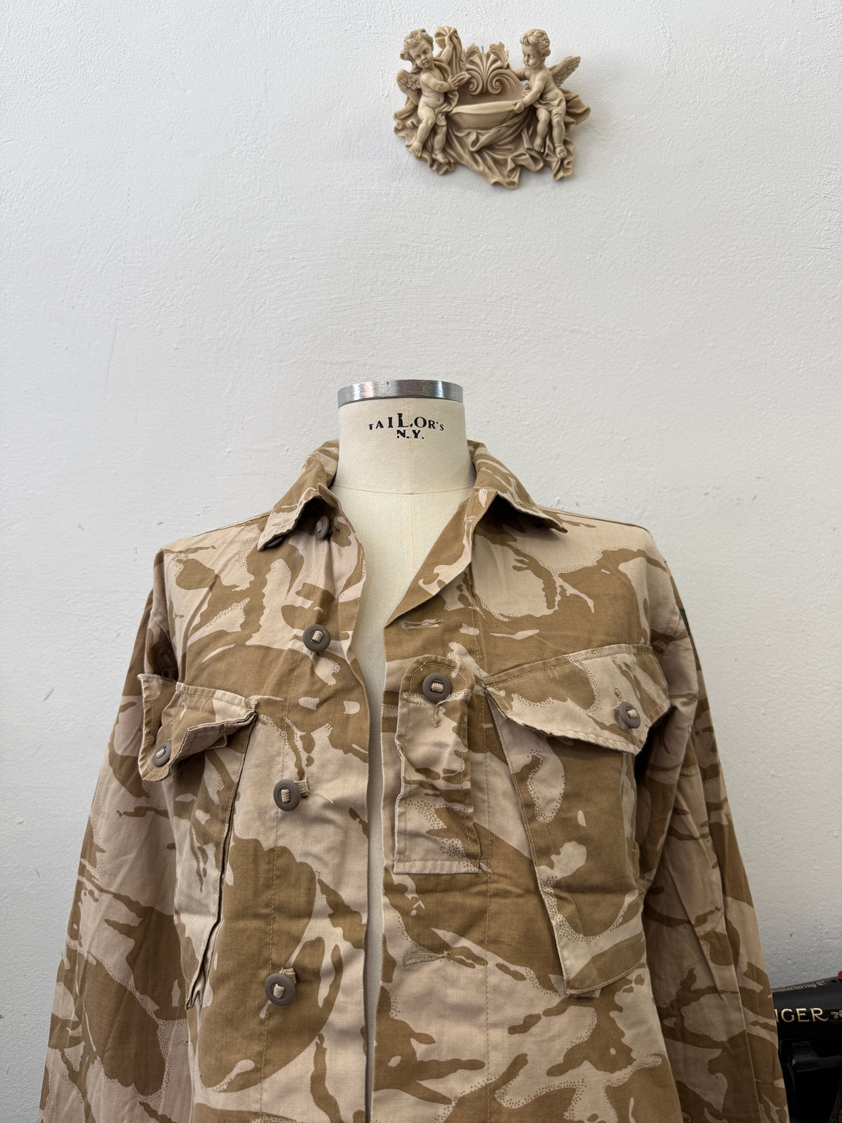 Vintage British Army Dpm Jacket “XL”