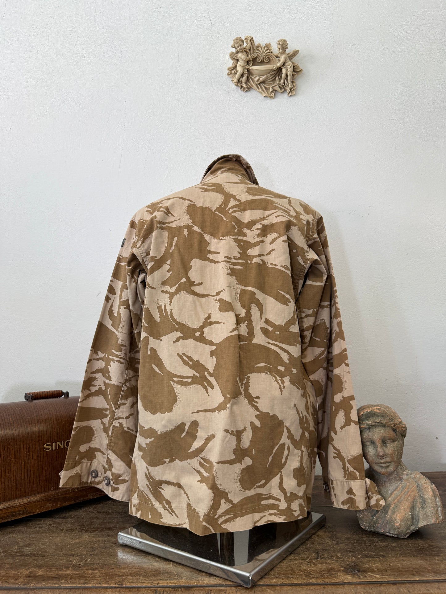 Vintage British Army Dpm Jacket “L”