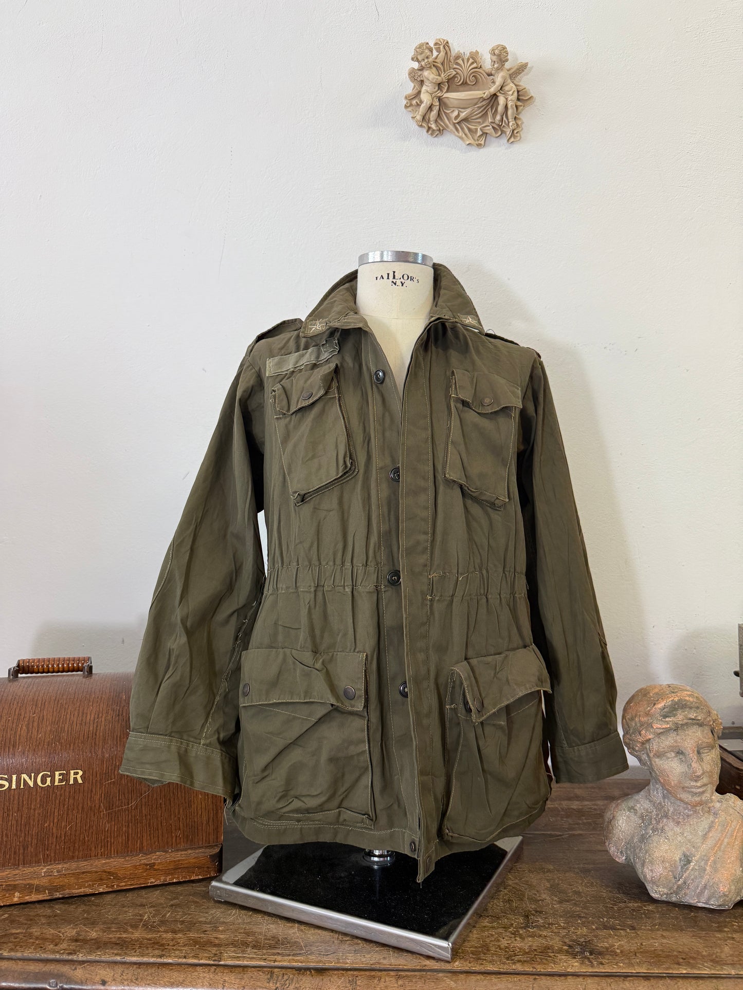 Vintage 80’s Italian Army Jacket “M”