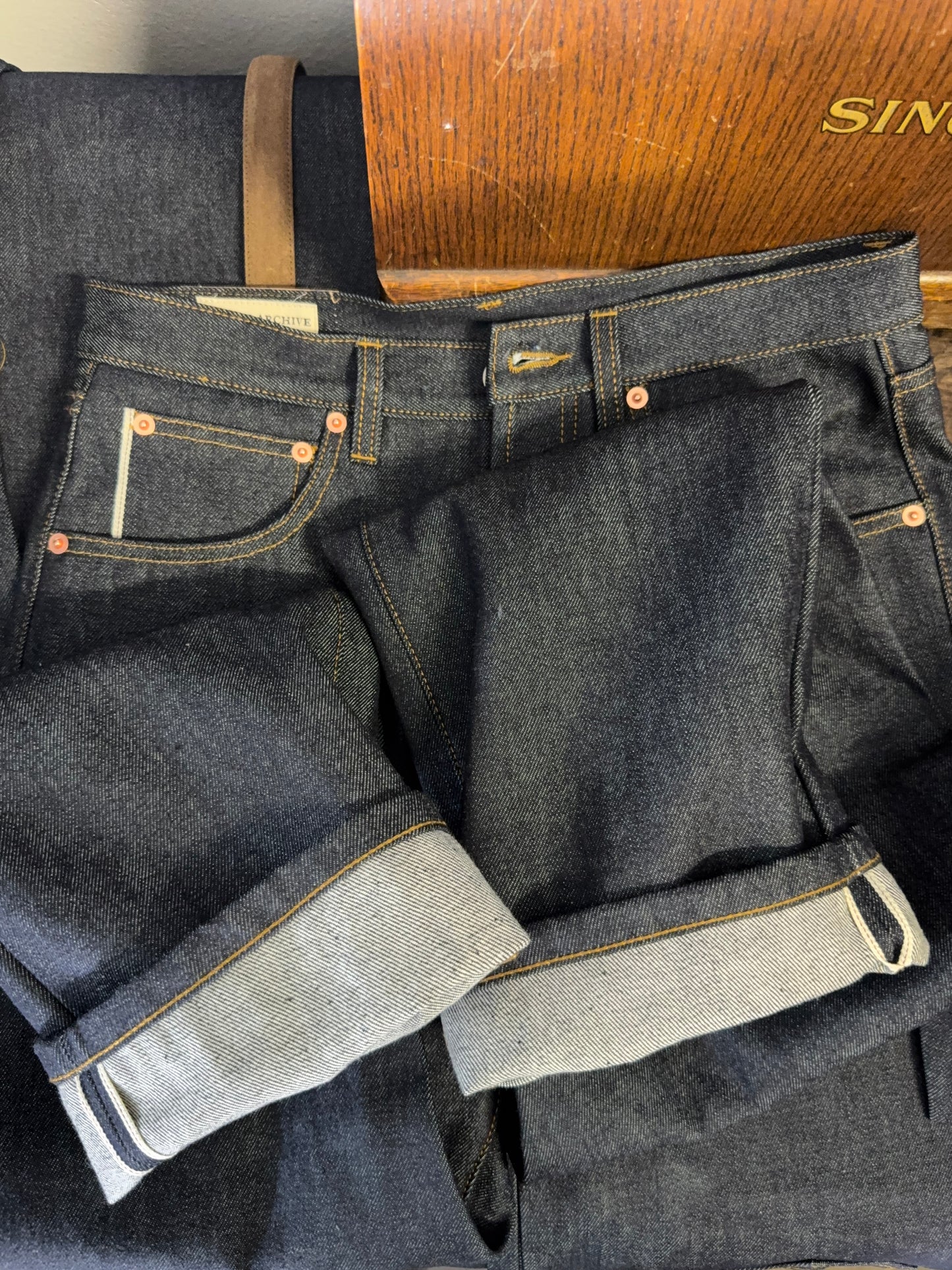 Selvedge Deep Indigo Raw Denim Pants Made in Italy - Mister Archive®