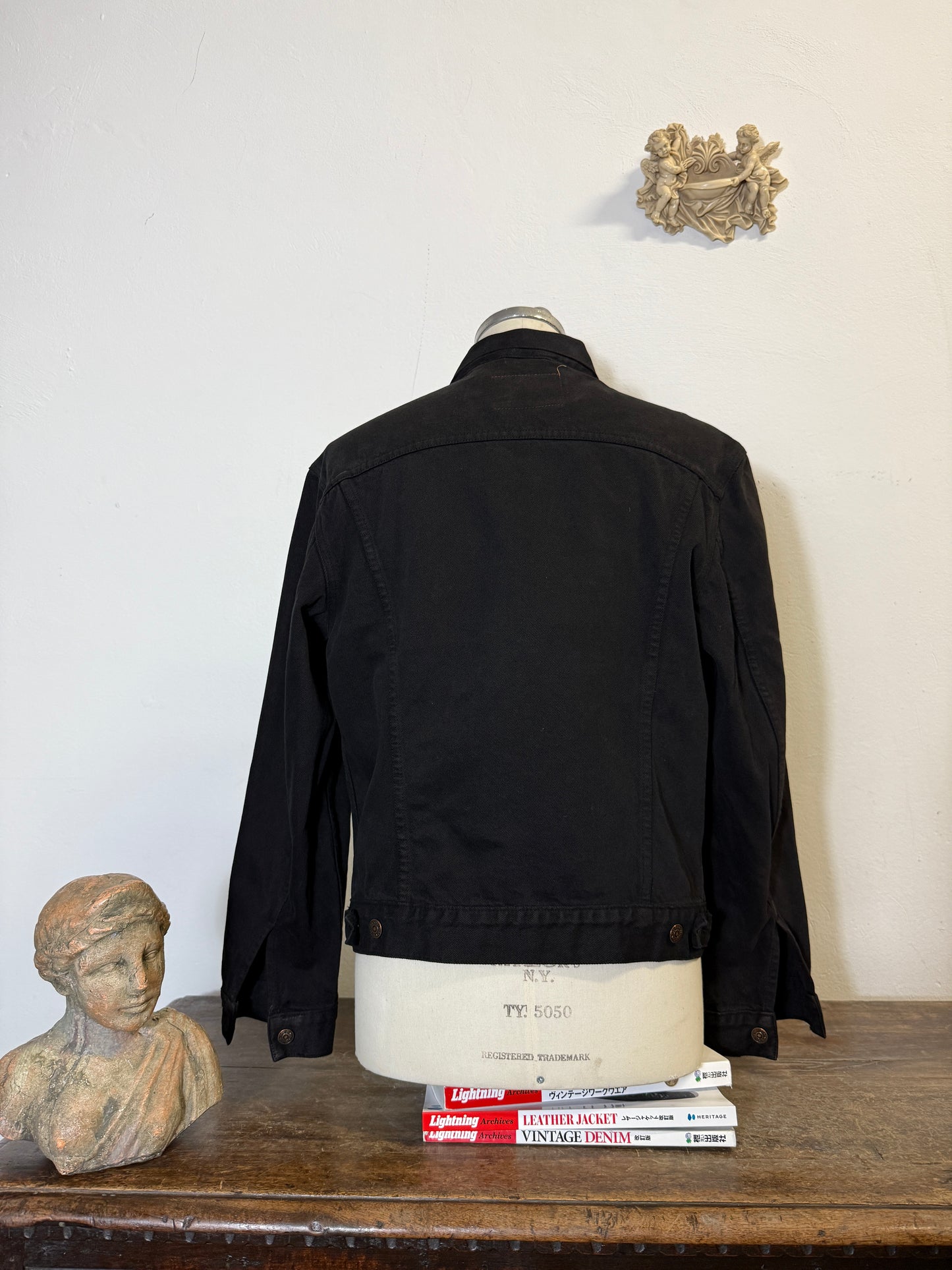 Vintage Levi’s Jacket “M/L”