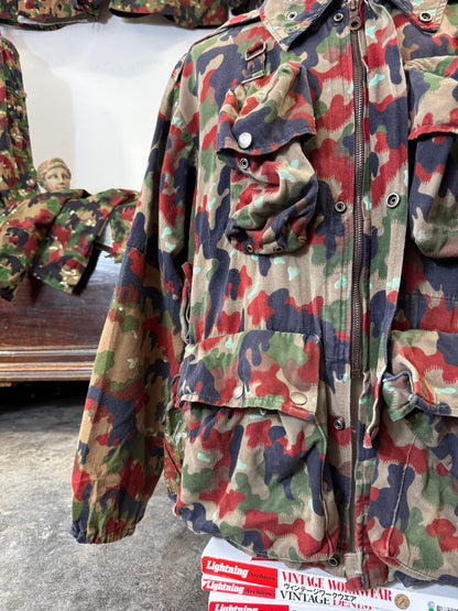 Vintage Swiss Army Camo Jacket M70 “XL”