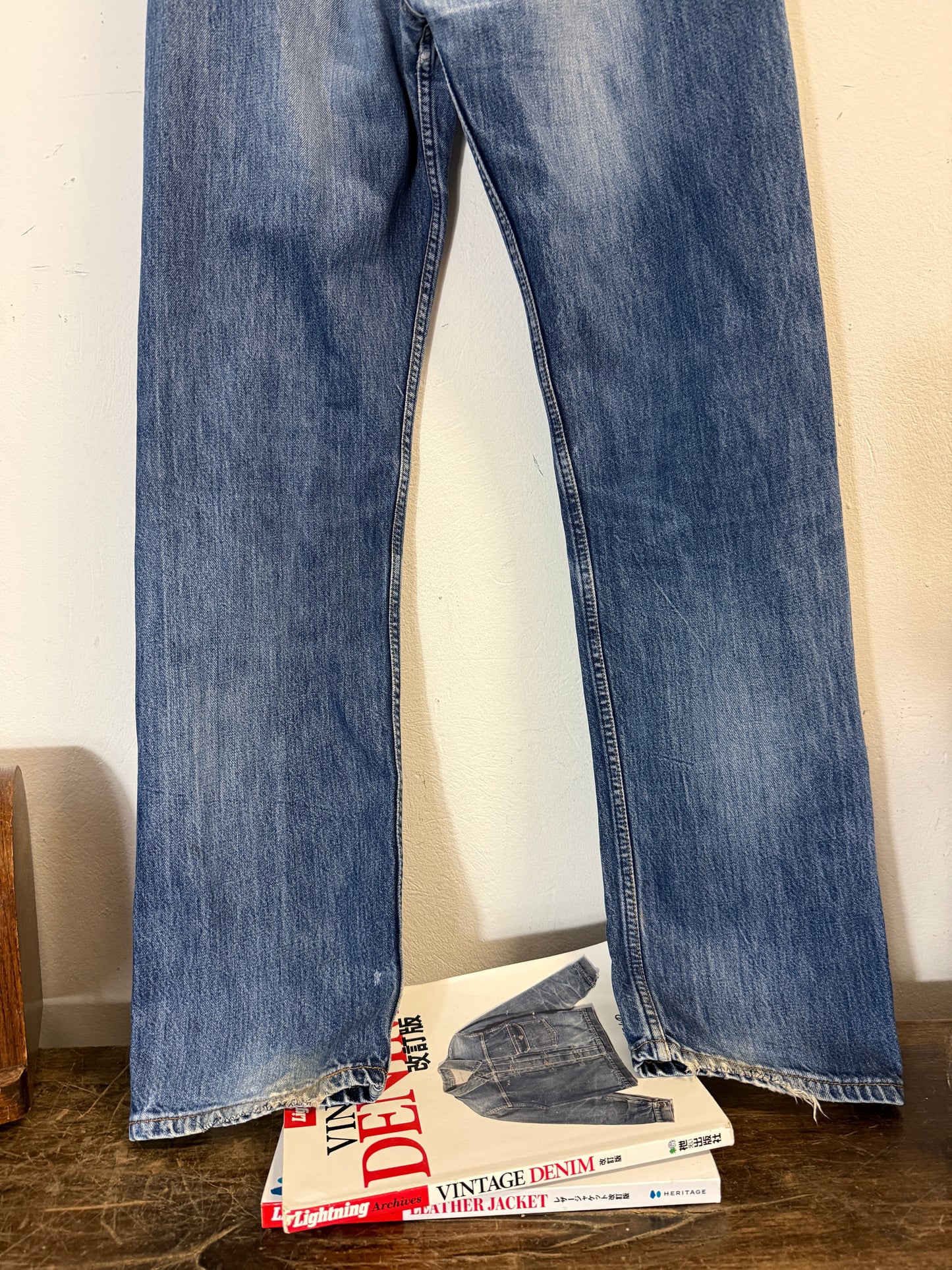 Vintage Levi’s 501 “W33 L34”