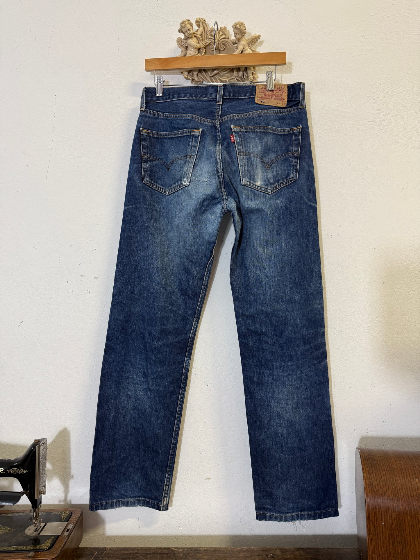 Vintage Levi’s 501 “W32 L32”