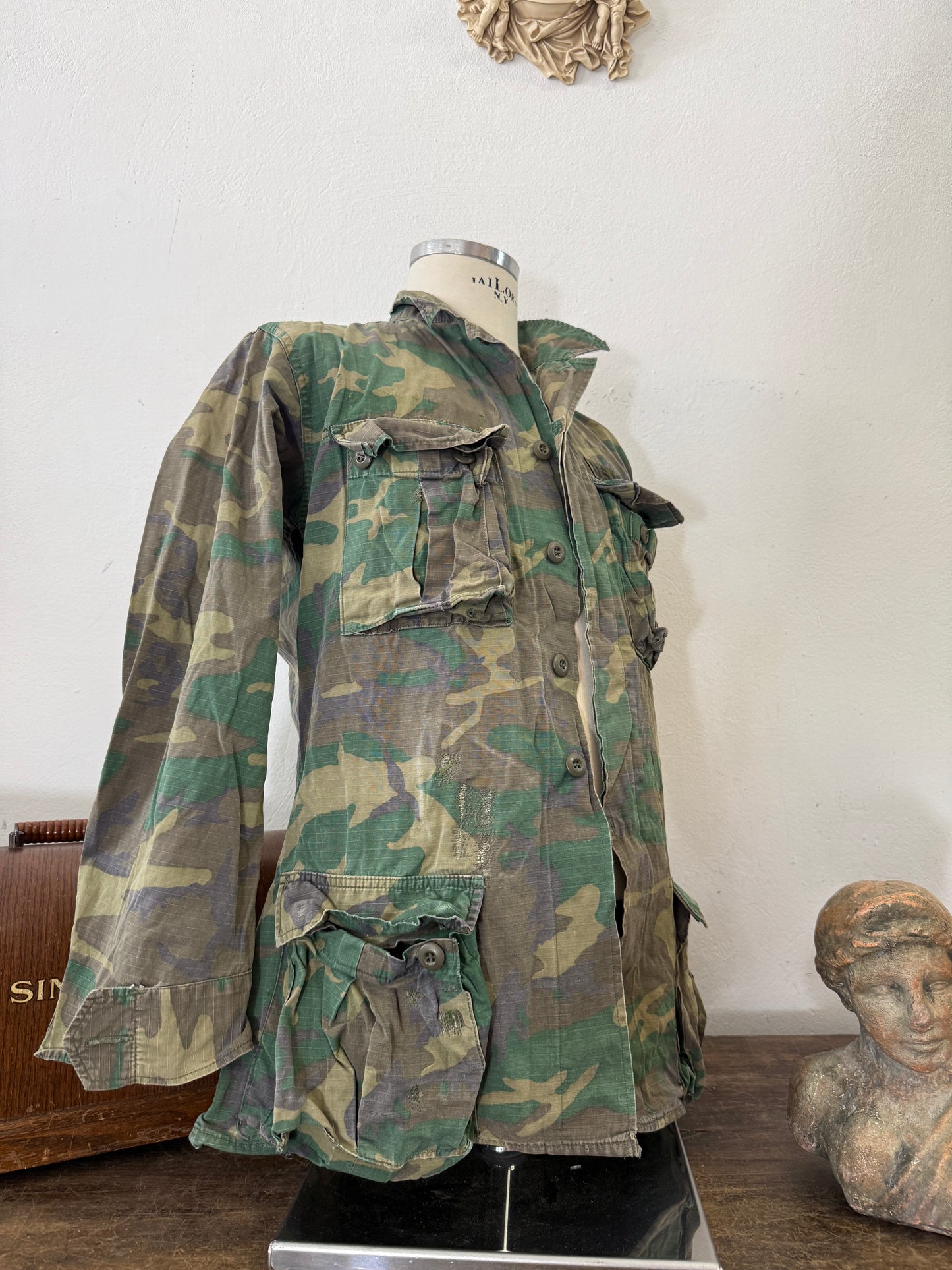 Vintage 1970-80s ERDL Camouflage Pattern Hot Weather Jacket Ripstop “S/M”