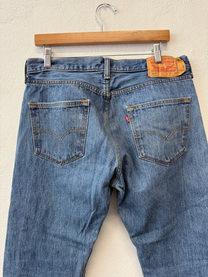 Vintage Levi’s 501 “W34 L30”
