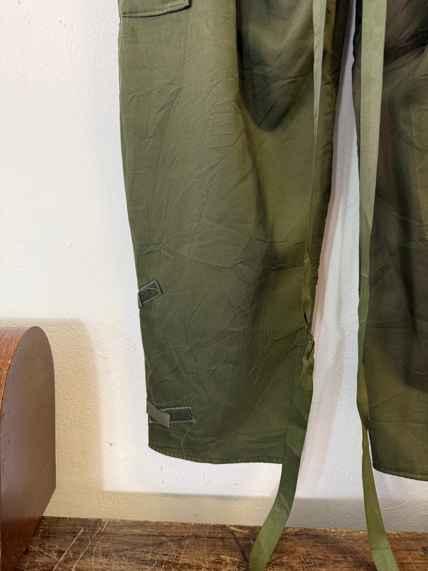 Vintage Military Cargo Pants “W40”