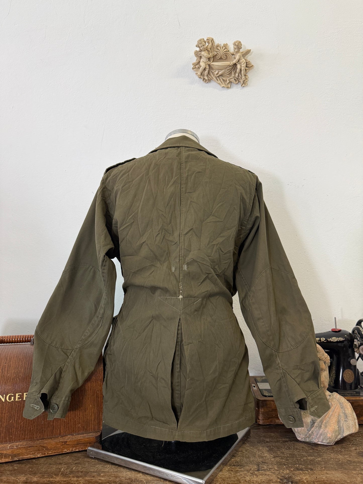 Vintage 80’s Italian Army Jacket “M”