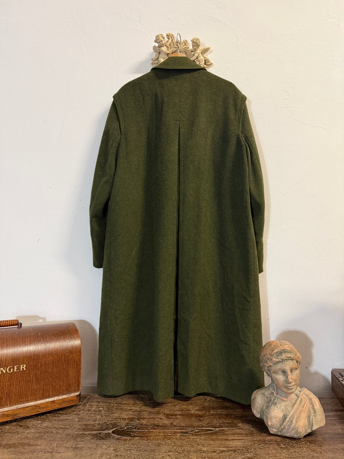 Vintage 80’s Loden Coat “L”