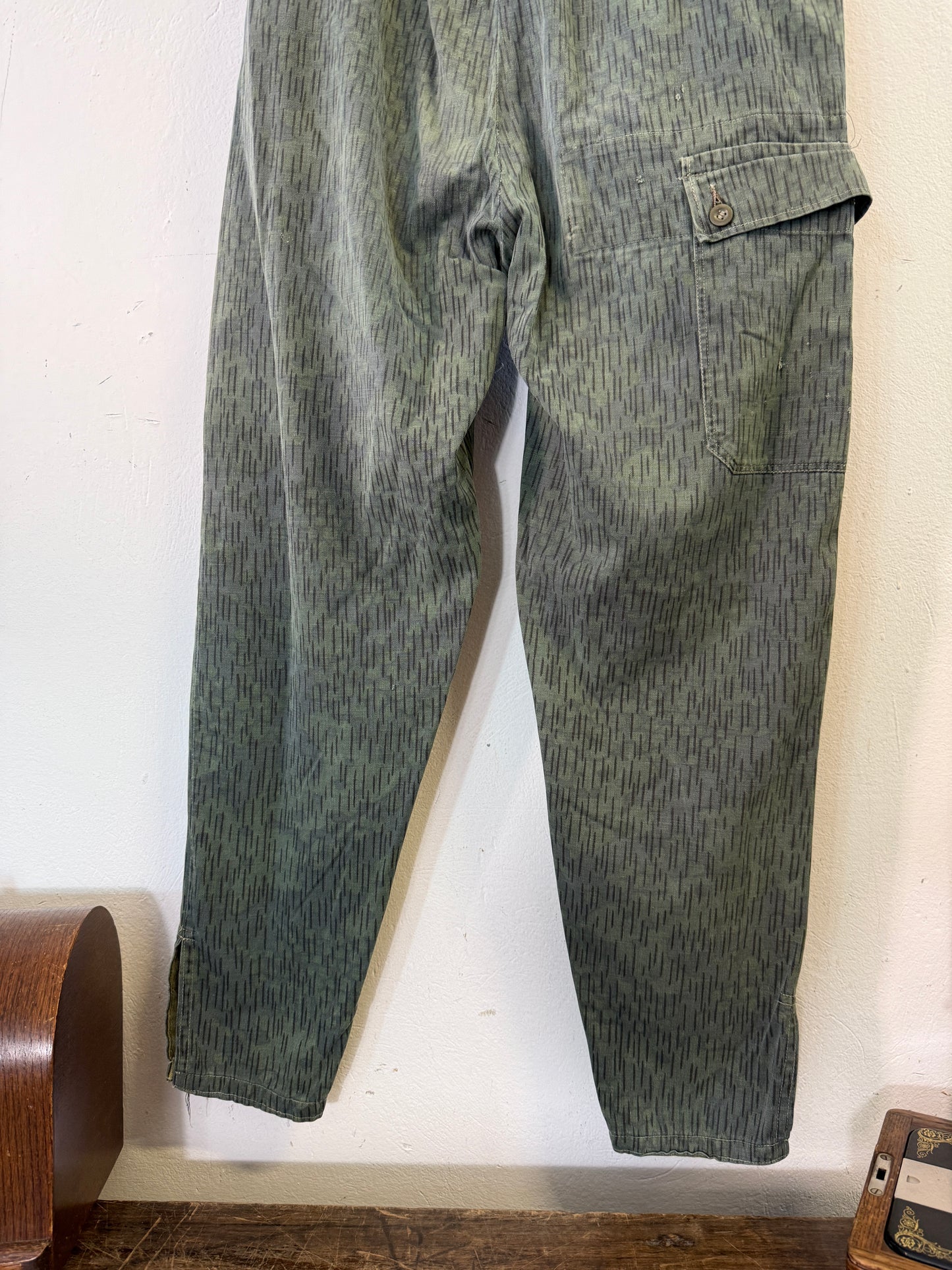 Vintage German Army Cargo Pants “W34”