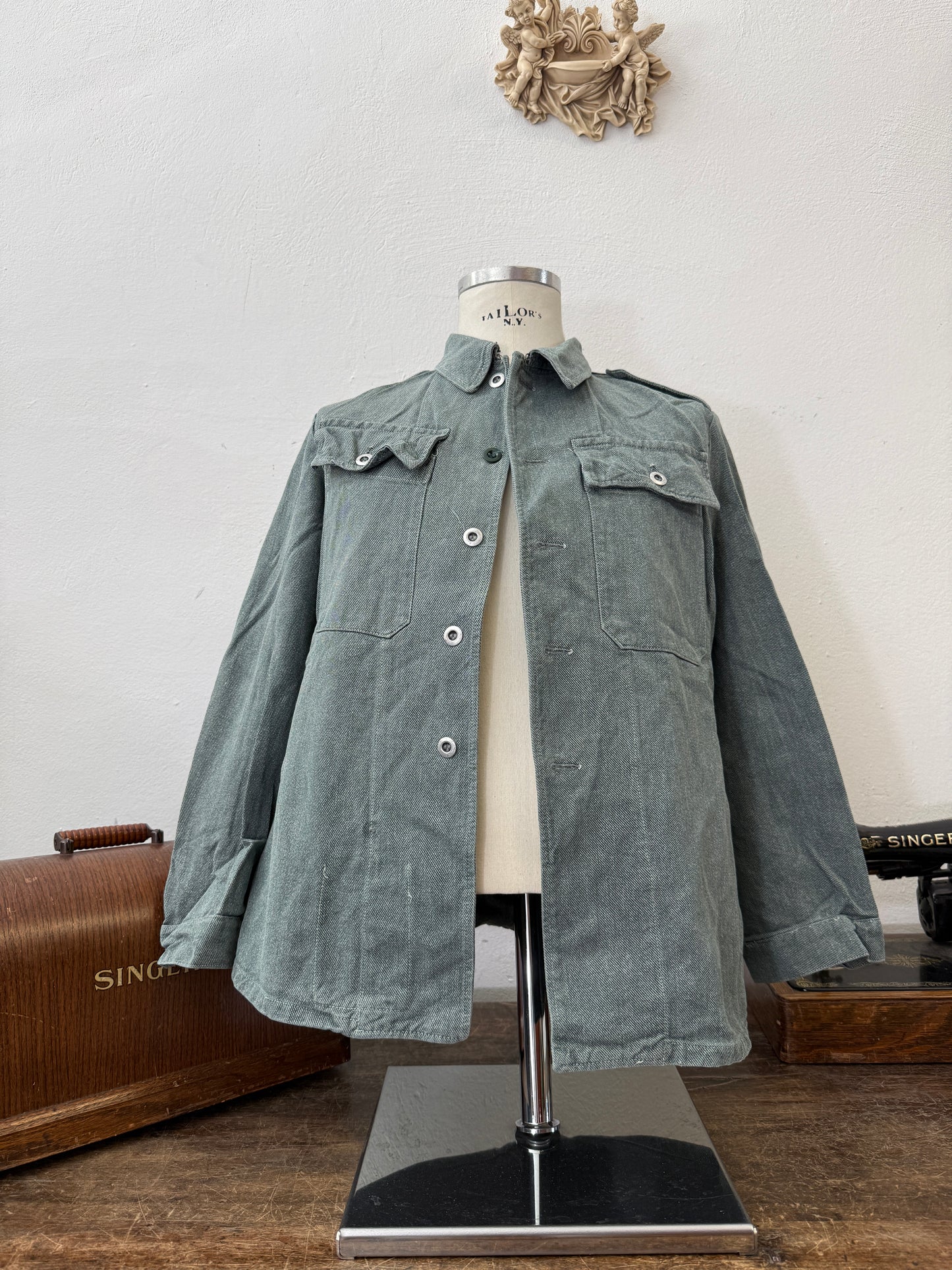 Vintage Swiss Army Jacket “S/M”