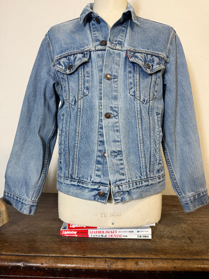 Vintage Levi’s Jacket “M”