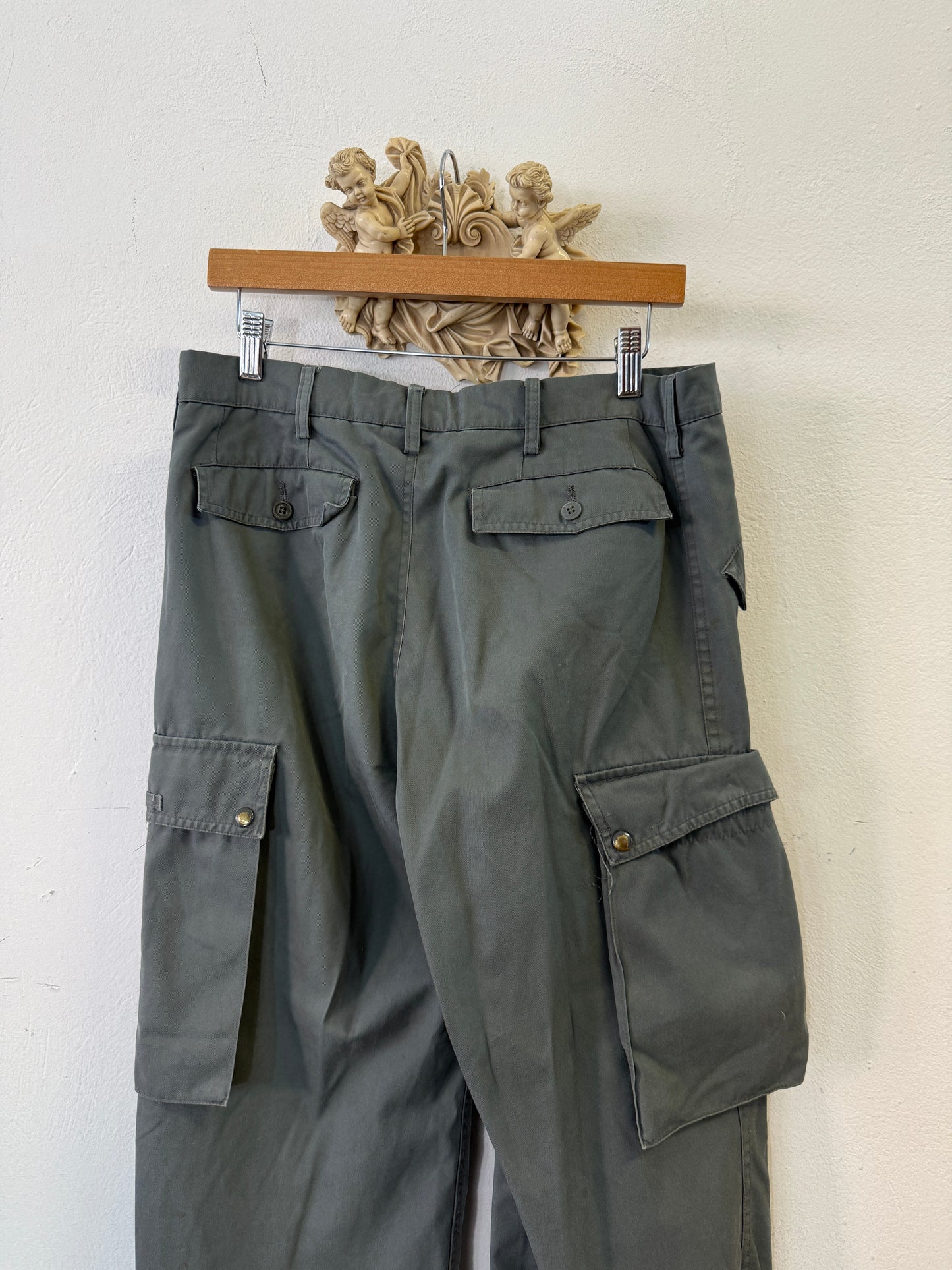 Vintage 90’s Italian Army Cargo Pants “W33”