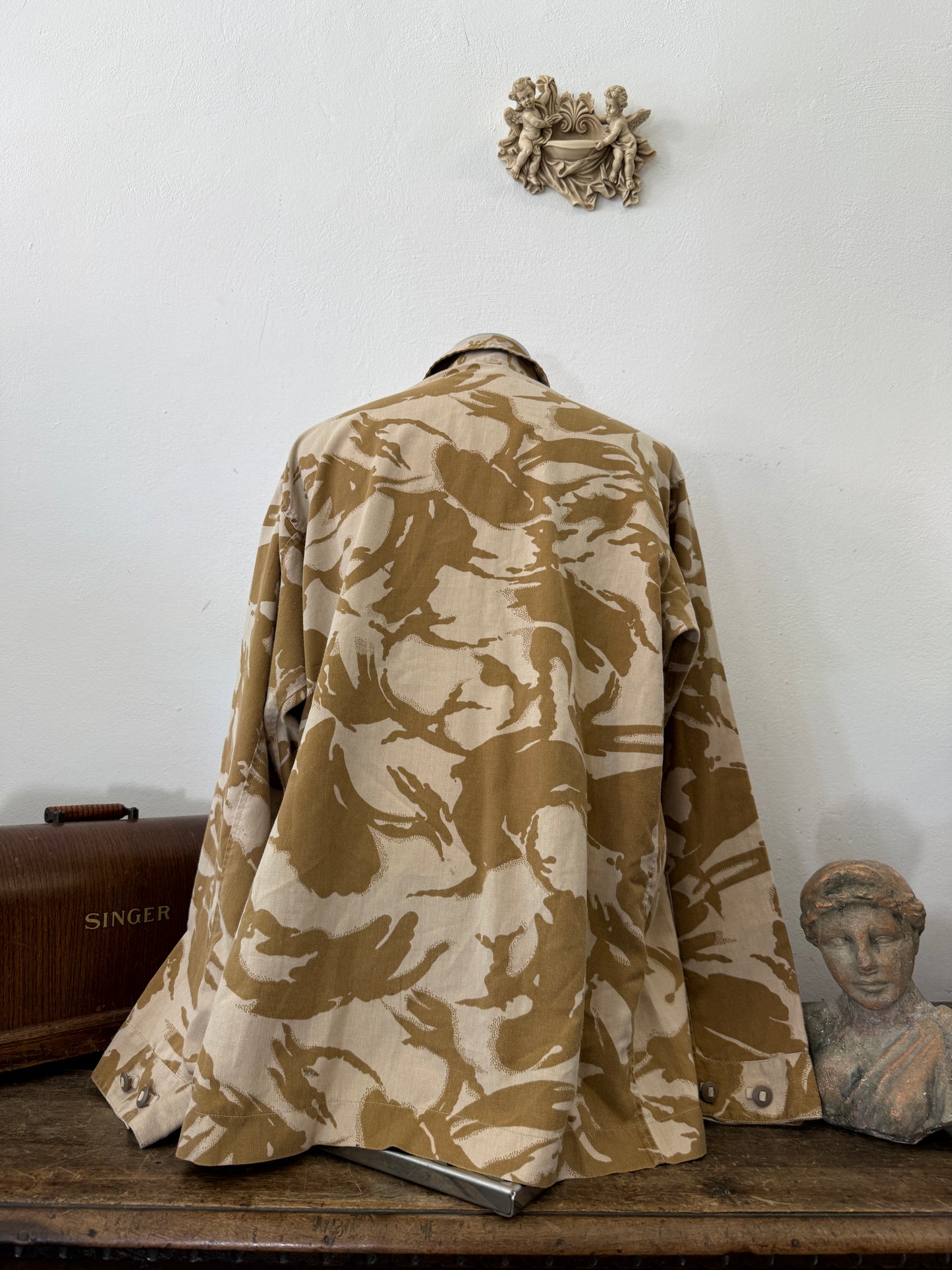 Vintage British Army Dpm Jacket “XXL”