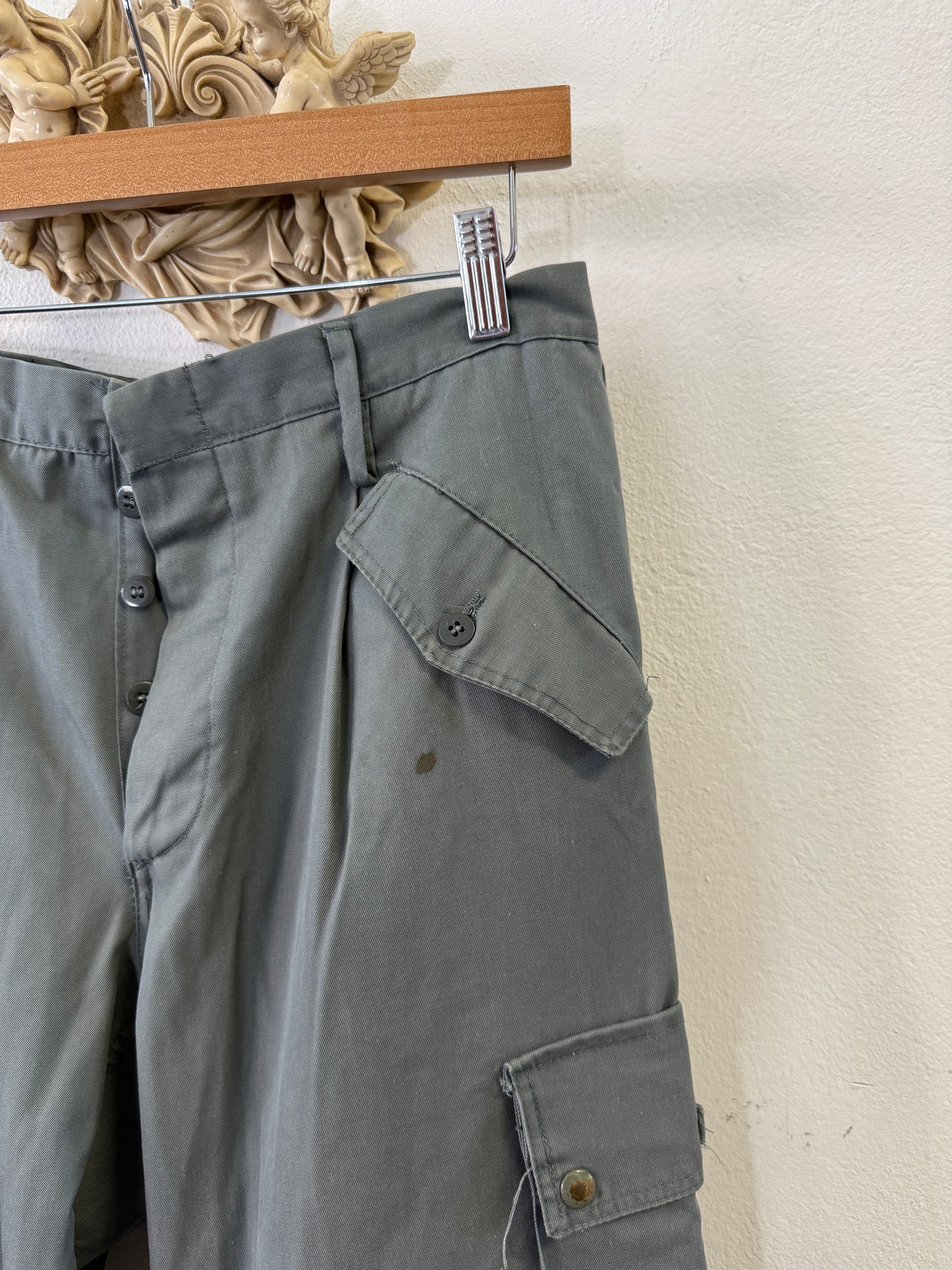 Vintage 90’s Italian Army Cargo Pants “W31”