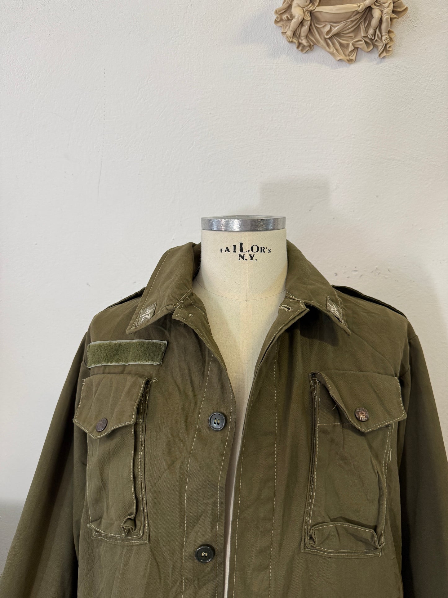 Vintage 80’s Italian Army Jacket “L”