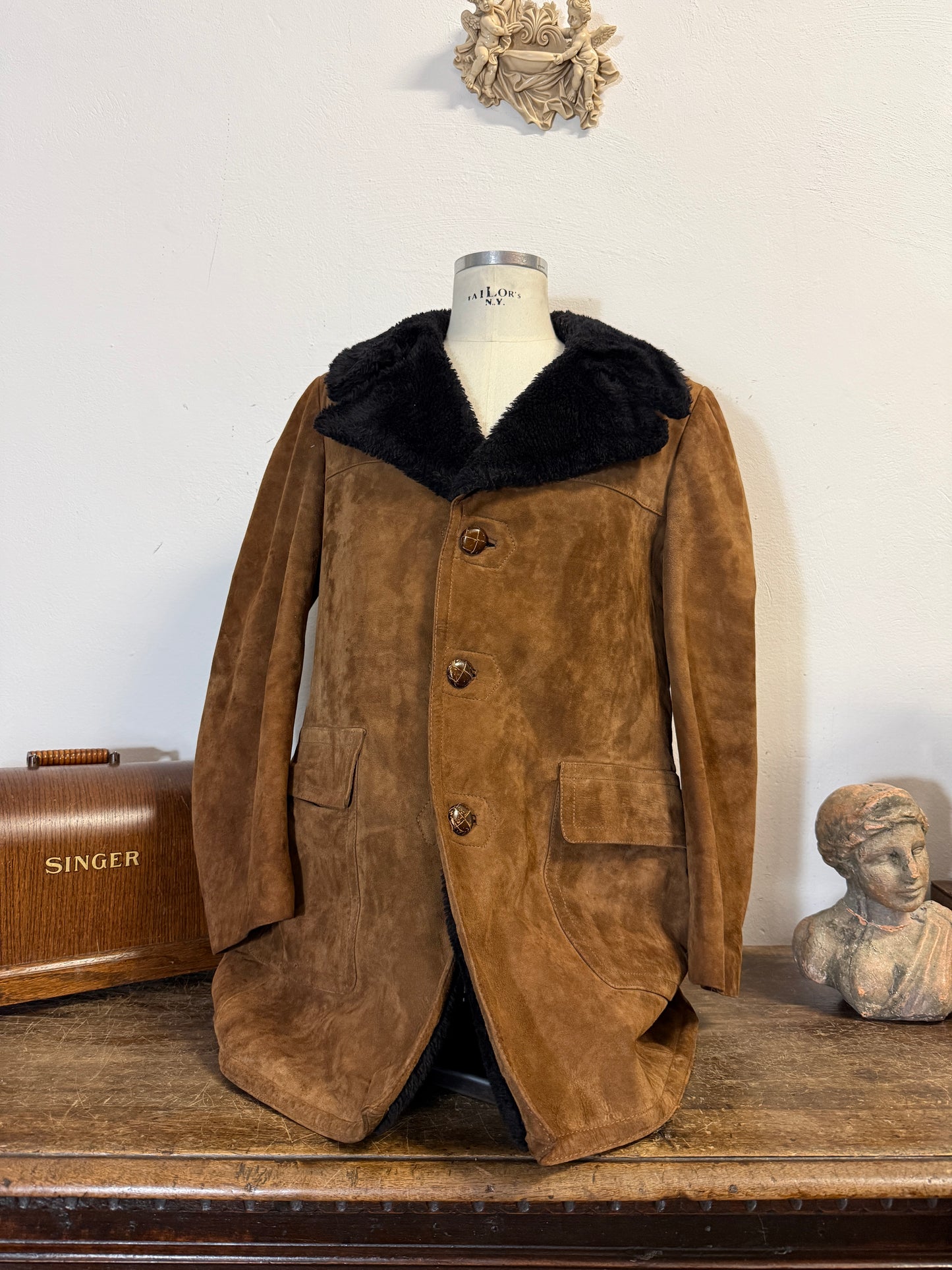 Vintage 80’s Shearling Jacket “L/XL”
