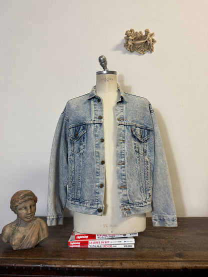 Vintage Levi’s Jacket Made in Usa “M/L”
