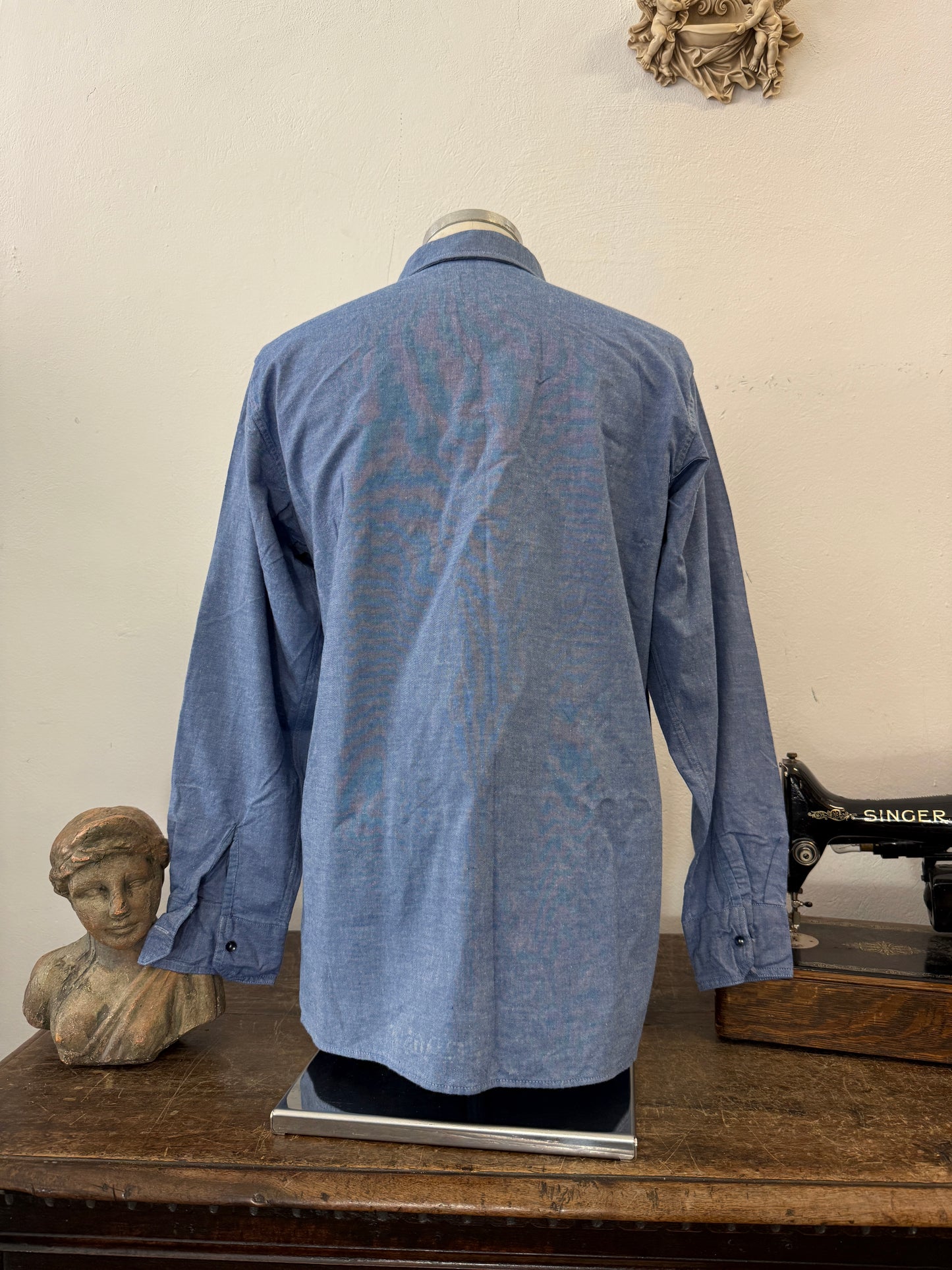 Vintage 80’s Italian Navy Shirt “L”