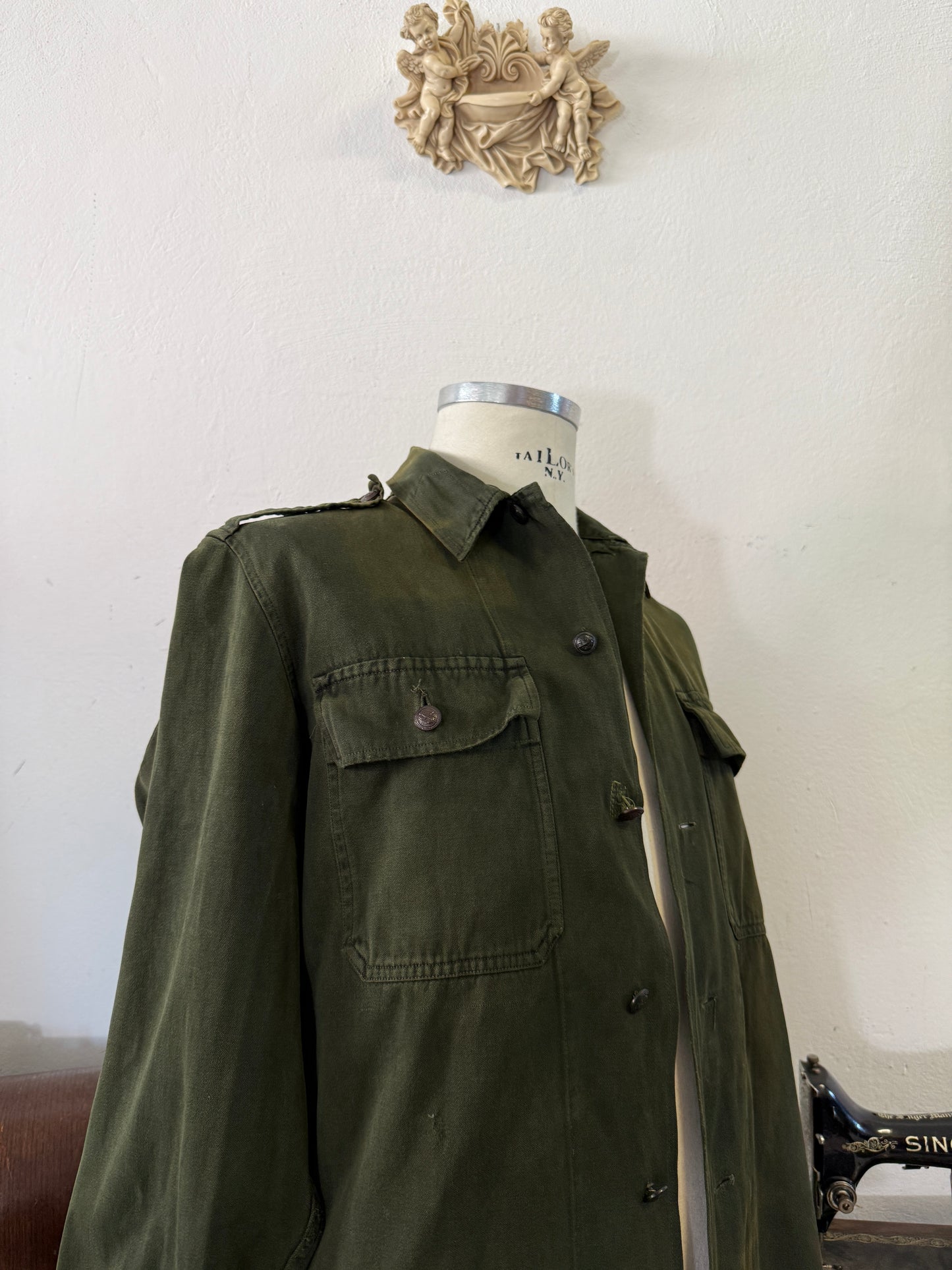 Vintage 80’s Faded Hungarian Army Shirt “S/M”